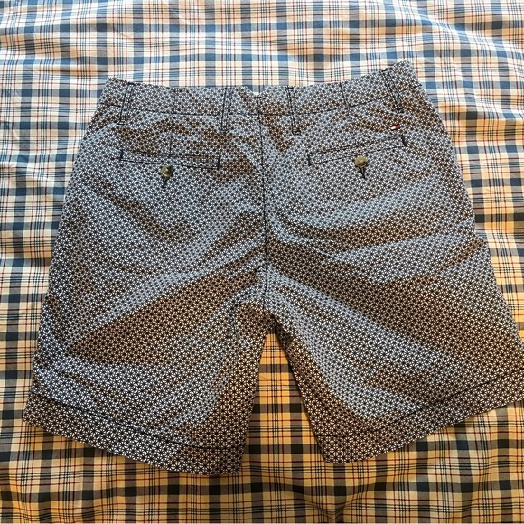 Tommy Hilfiger Chino Shorts - Picture 2 of 5